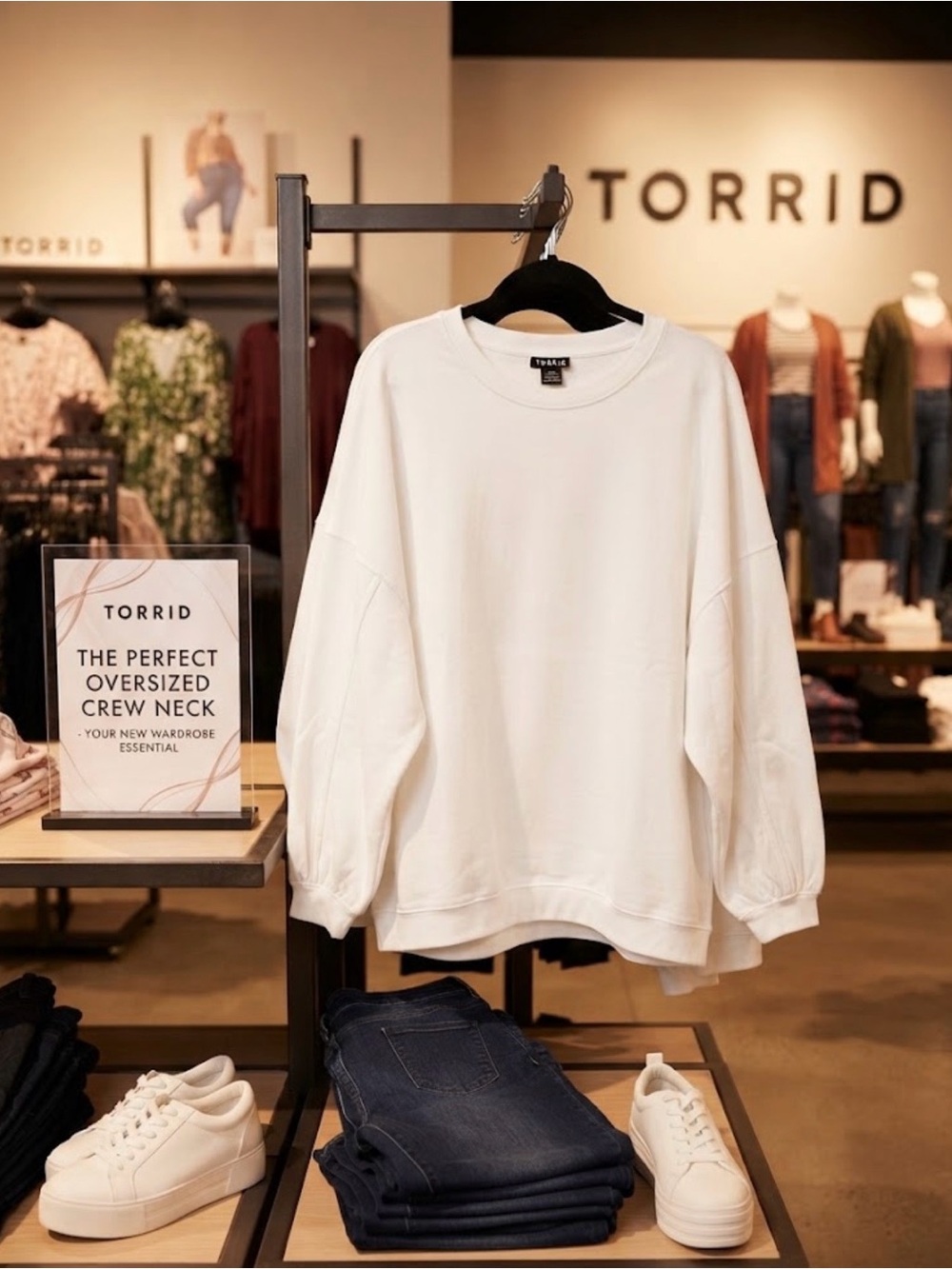 torrid NWT White Oversized Balloon sleeve Crewneck Sweatshirt